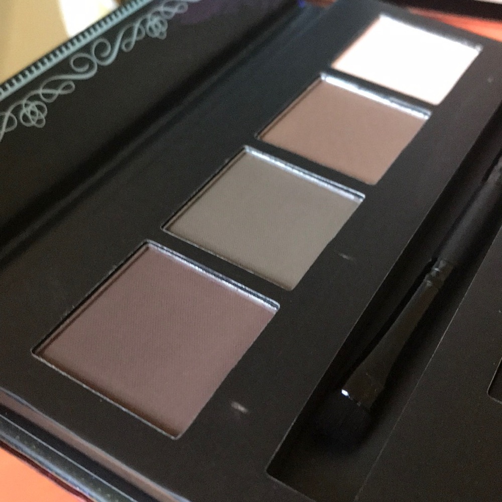 Okalan Brow Palette Kit